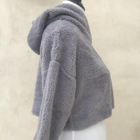 Cropped Fuzzy Sweatshirt NWOT Gray - Picture 7 of 8